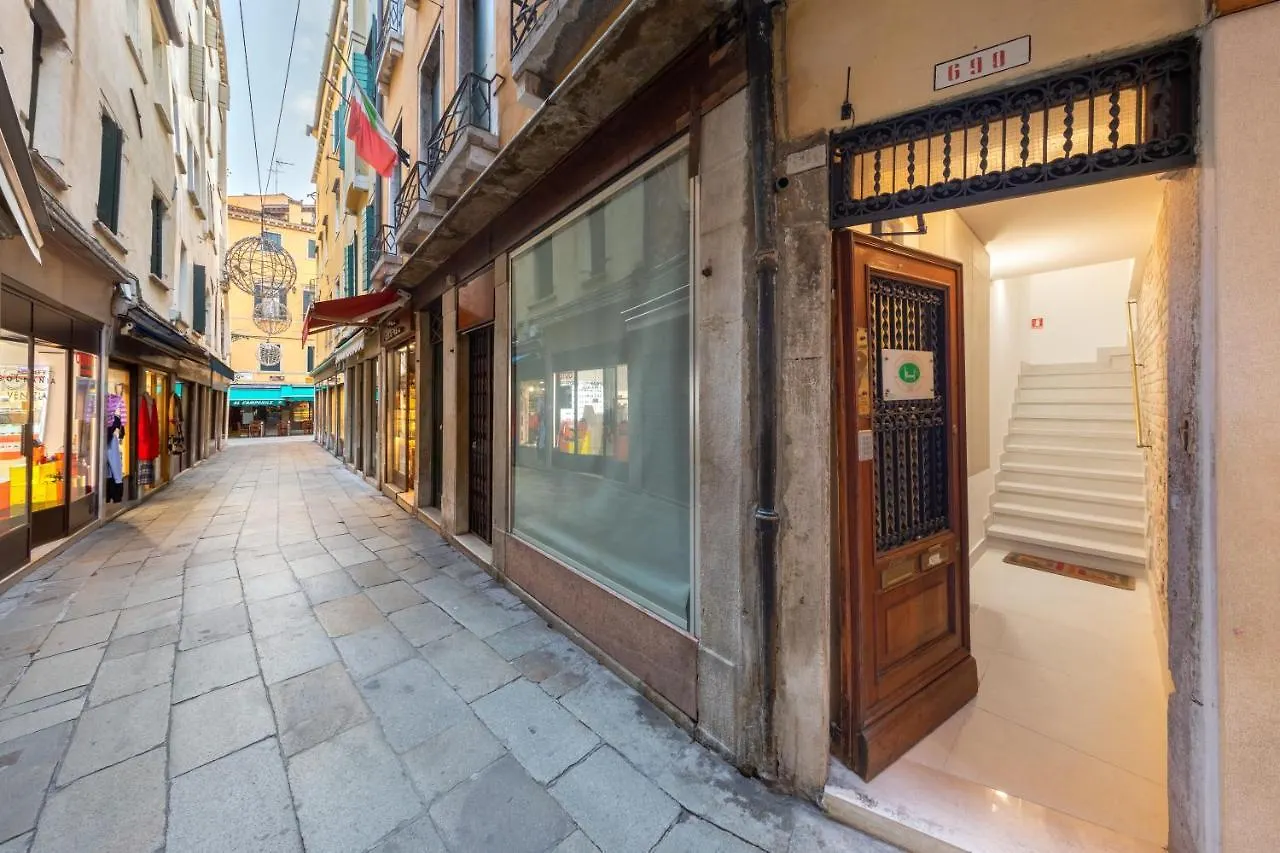 Spadaria San Marco Guest House Венеция Италия